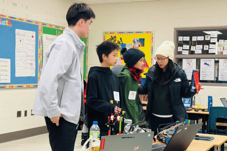 TechBlazers Ignites Innovation at Silver Stream PS STEAM Night