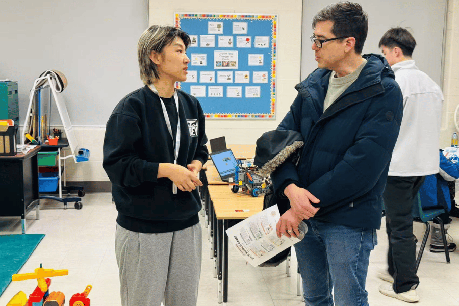 TechBlazers Ignites Innovation at Silver Stream PS STEAM Night