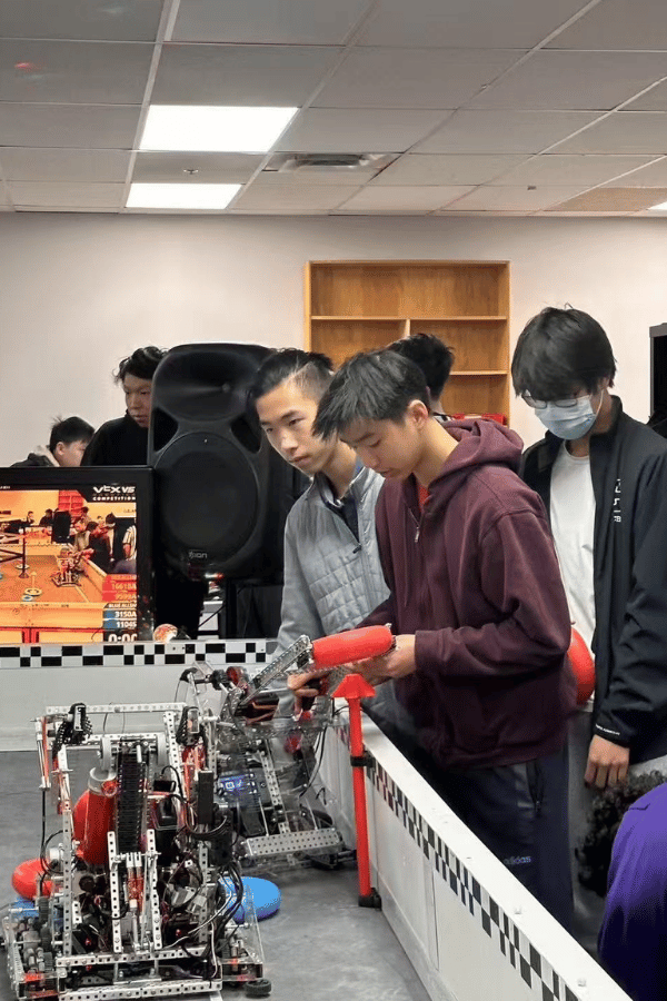 TechBlazers 16610A Preps for Worlds at Silver Owl Scrimmage